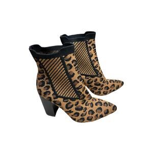 Mia Womens Ivanna Pointed Toe Knit Ankle Bootie Leopard Print Western Pull On 6M